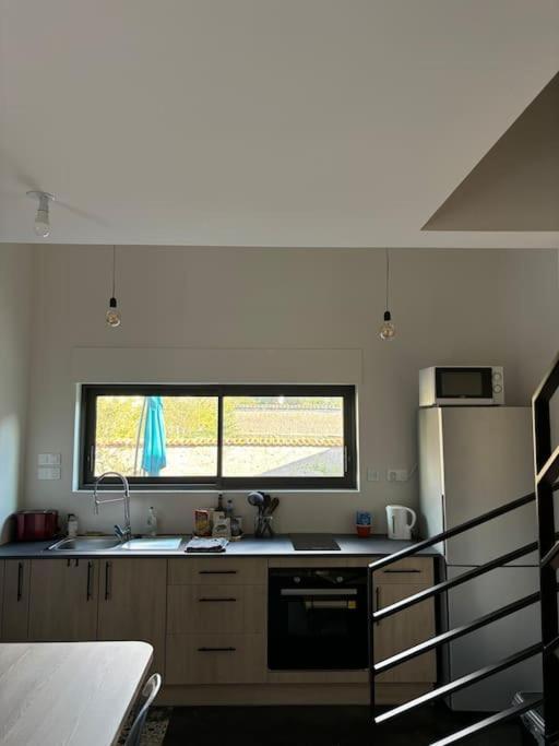 Charmante Maison Renovee Centre-Ville Balbigny Экстерьер фото