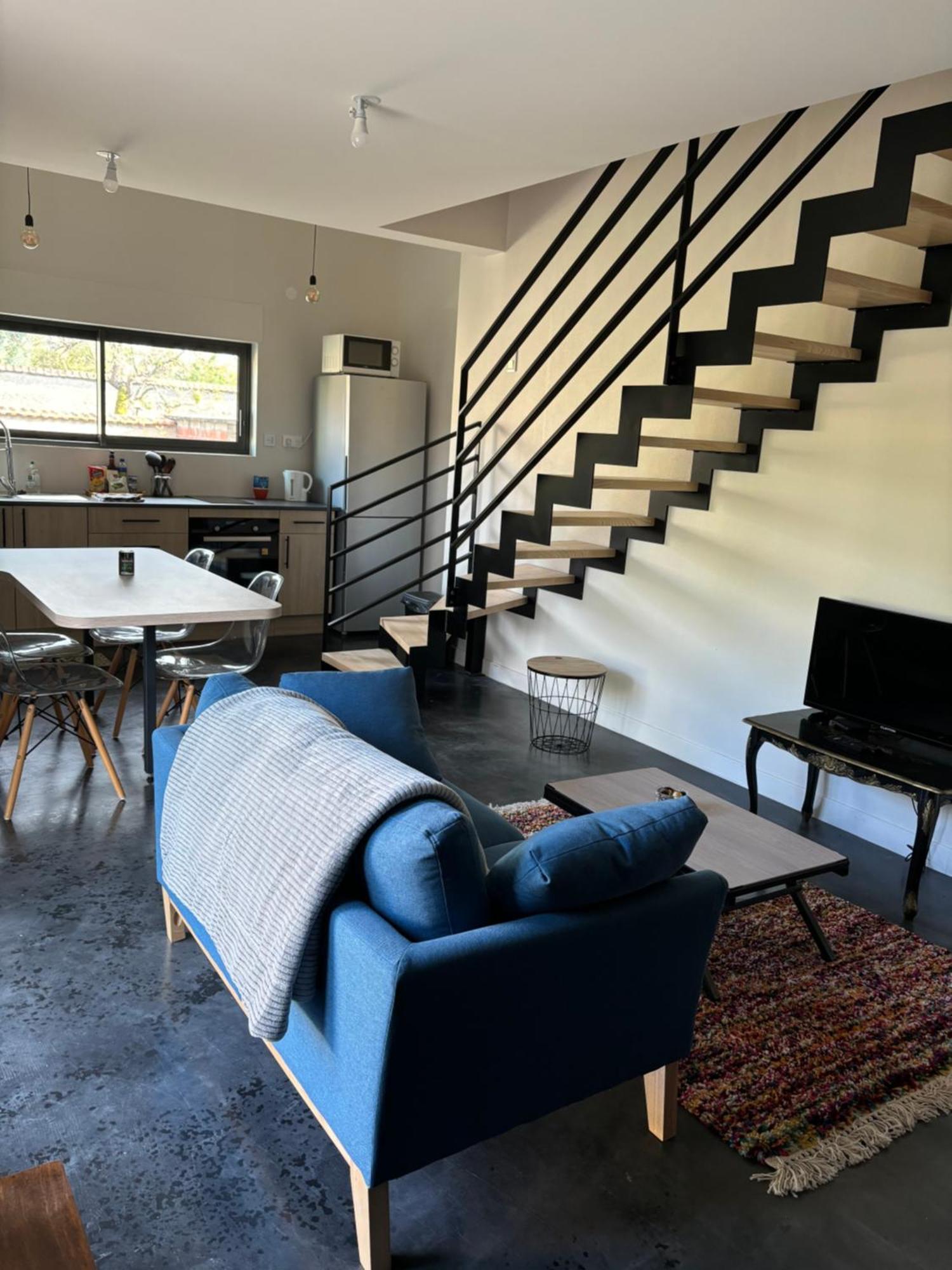Charmante Maison Renovee Centre-Ville Balbigny Экстерьер фото